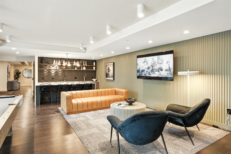 164 Forest Ave - Photo 7 of 10