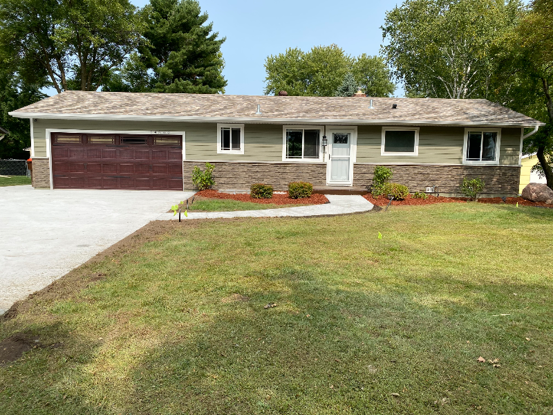 14860 Upper 55th St N - Photo 2 of 4