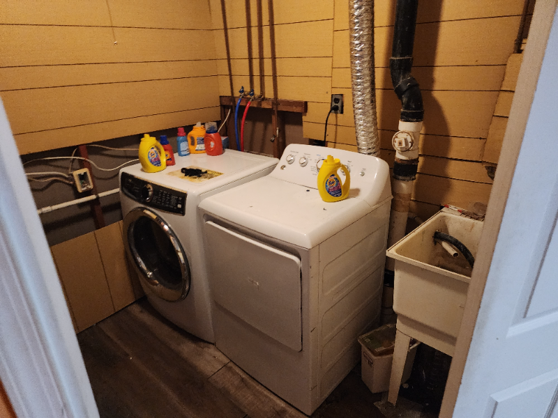 12713 Claxton Dr - Photo 3 of 6