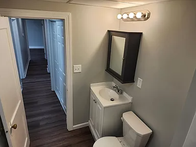 83 Grand Ave #4 - Photo 4 of 8