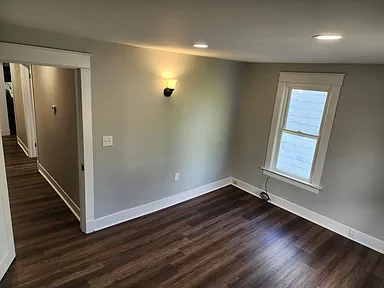 83 Grand Ave #4 - Photo 6 of 8