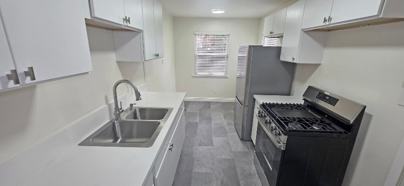 1021 Hemlock Street /Buckeye Drive - Photo 3 of 20