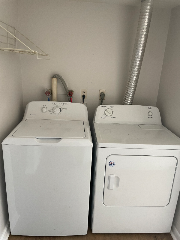 438 Red Tulip Ct - Photo 6 of 8