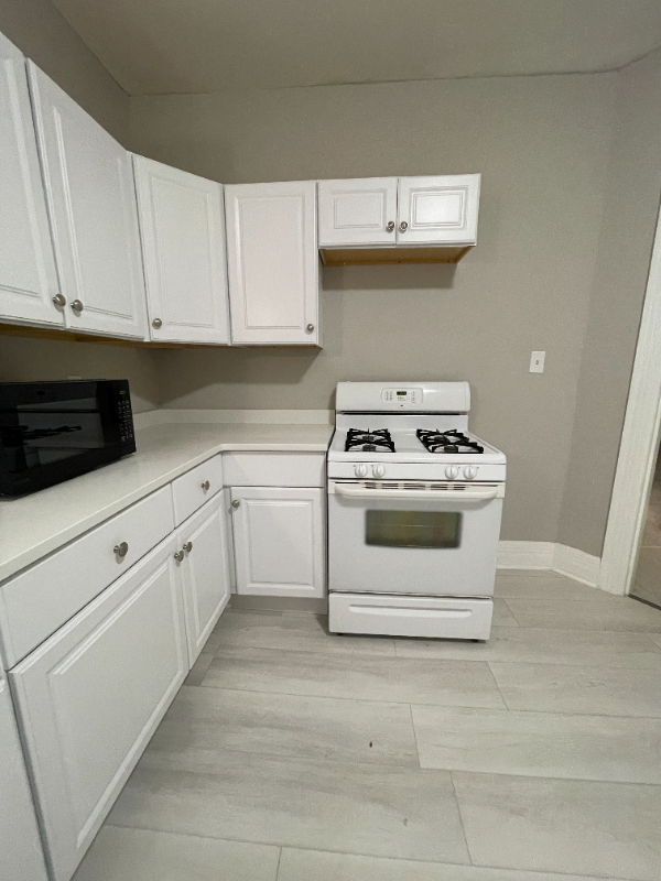 170 Woolper Ave #2 - Photo 3 of 18