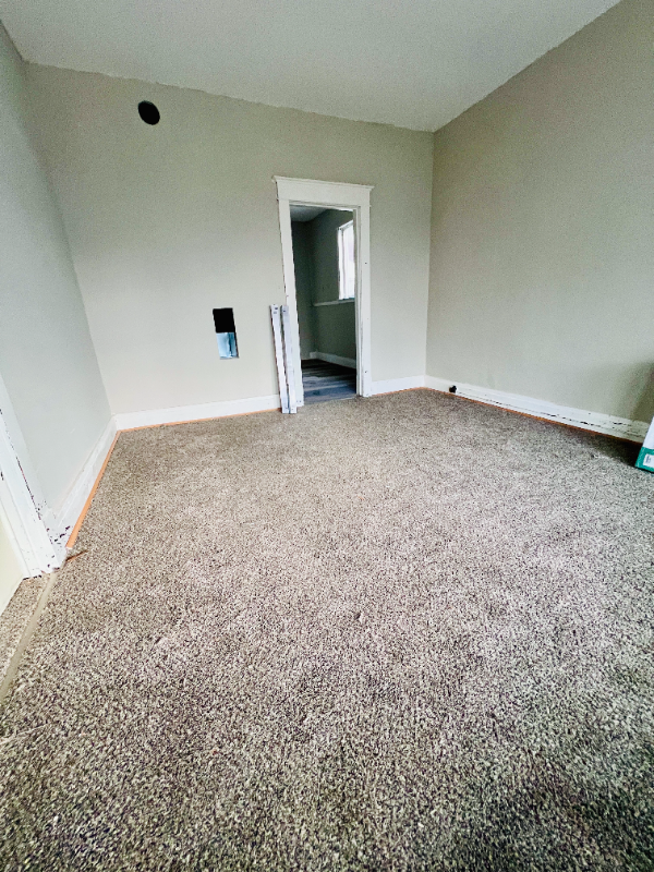 197 Cable St - Photo 4 of 7