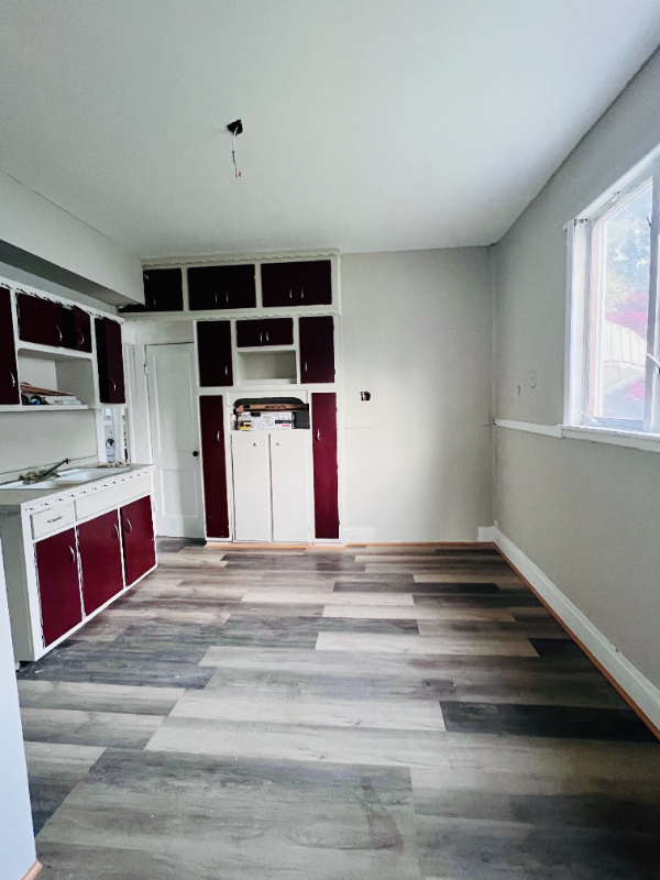 197 Cable St - Photo 6 of 7