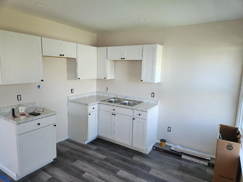 6 W 6th St #2 - Photo 7 of 8