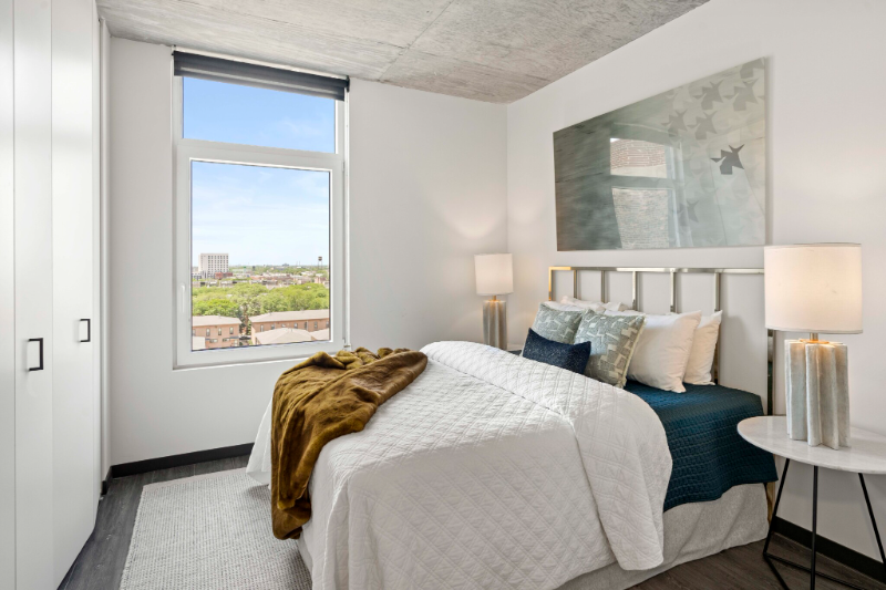 174 N Ashland Ave - Photo 5 of 12