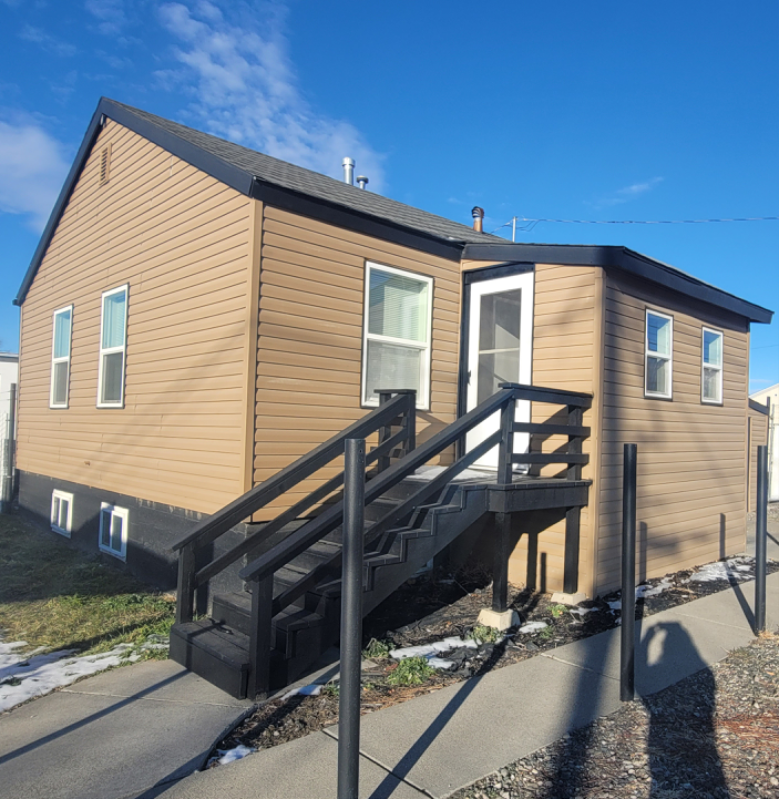 308 Moore Ln - Photo 2 of 15