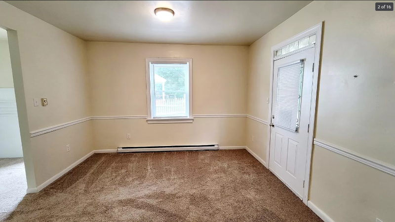 1306 Bowen St - Photo 2 of 16
