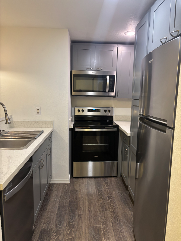 22831 30th Ave S #105 - Photo 4 of 16