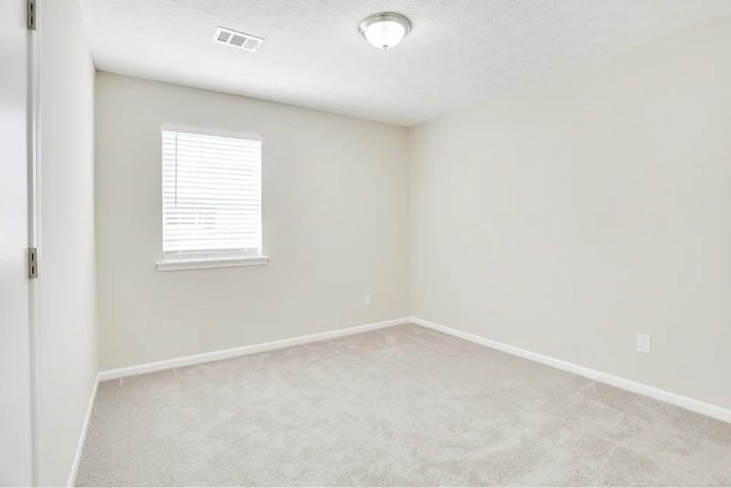 5576 Pennybrook Ct - Photo 2 of 12