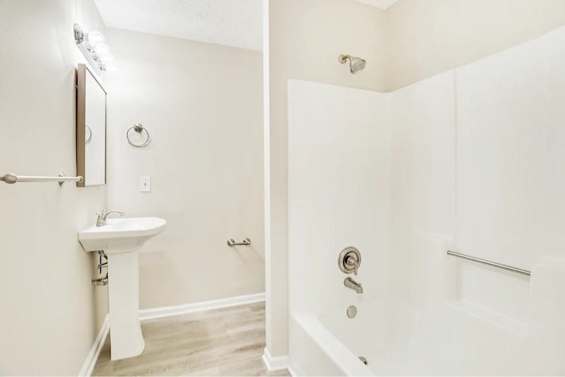 5576 Pennybrook Ct - Photo 5 of 12