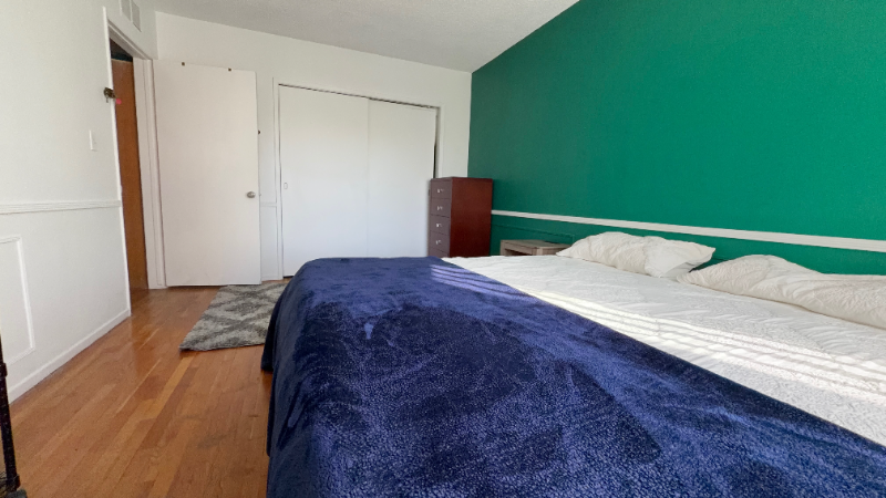 1135 Glenville Dr #4 - Photo 3 of 12