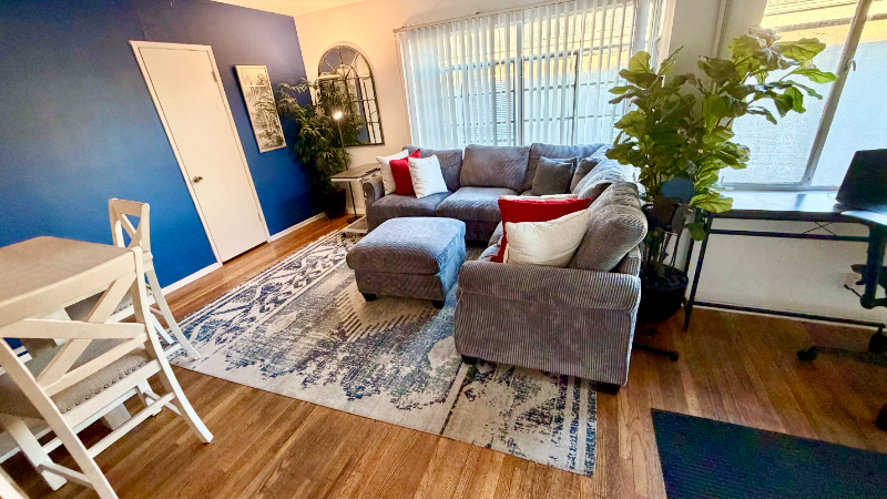 1135 Glenville Dr #4 - Photo 7 of 12