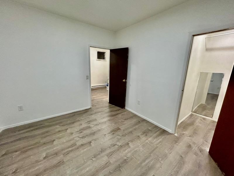 618 Elizabeth Ave #1A - Photo 3 of 4