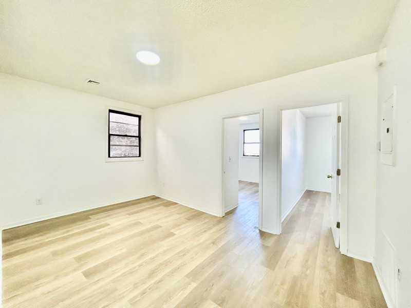 618 Elizabeth Ave #3 - Photo 3 of 11