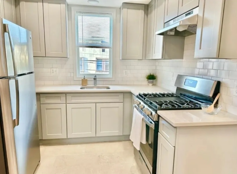 558 Court St #2RIGHT - Photo 3 of 13