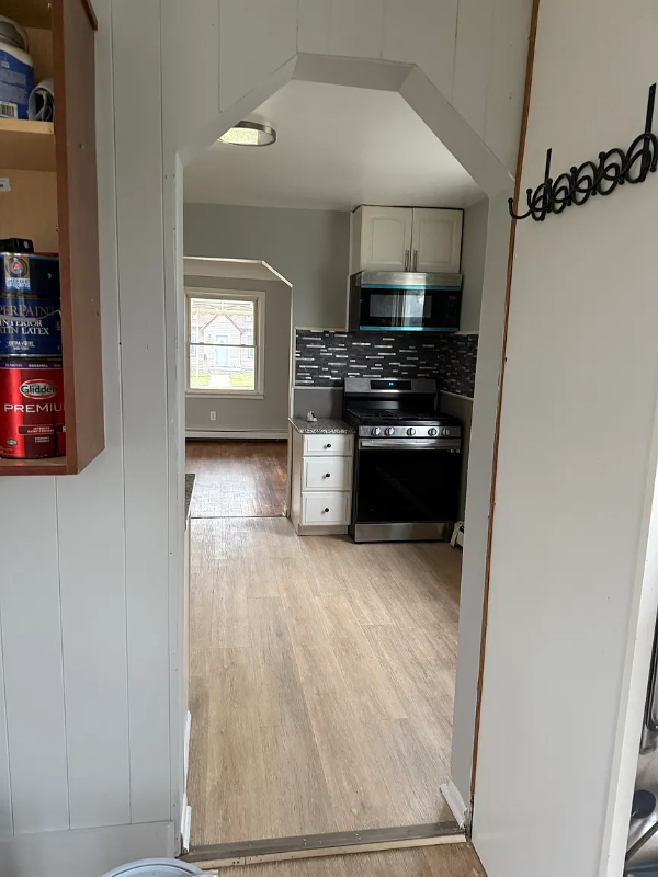 28243 Schram St - Photo 2 of 12