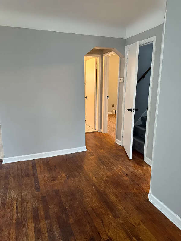 28243 Schram St - Photo 5 of 12