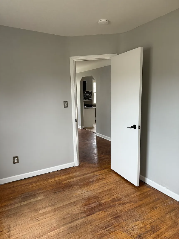 28243 Schram St - Photo 6 of 12