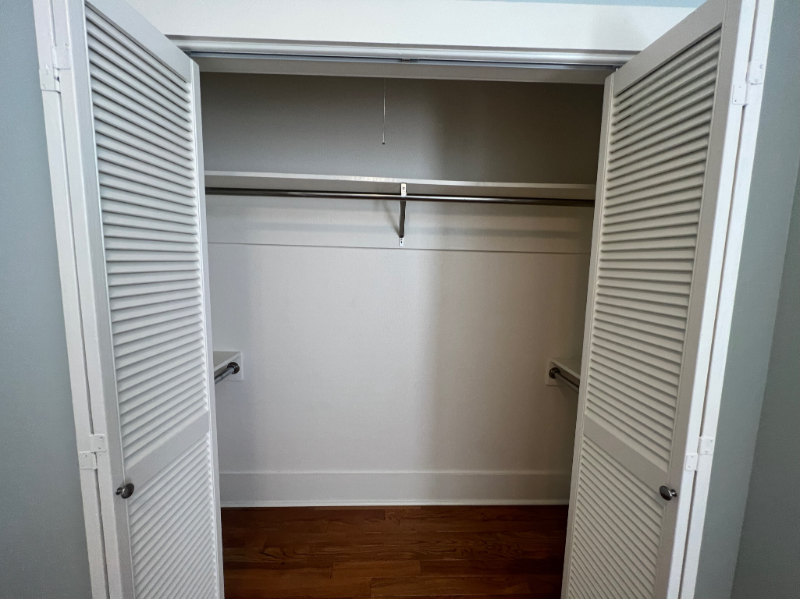 514 E 8th St #C - Photo 7 of 18