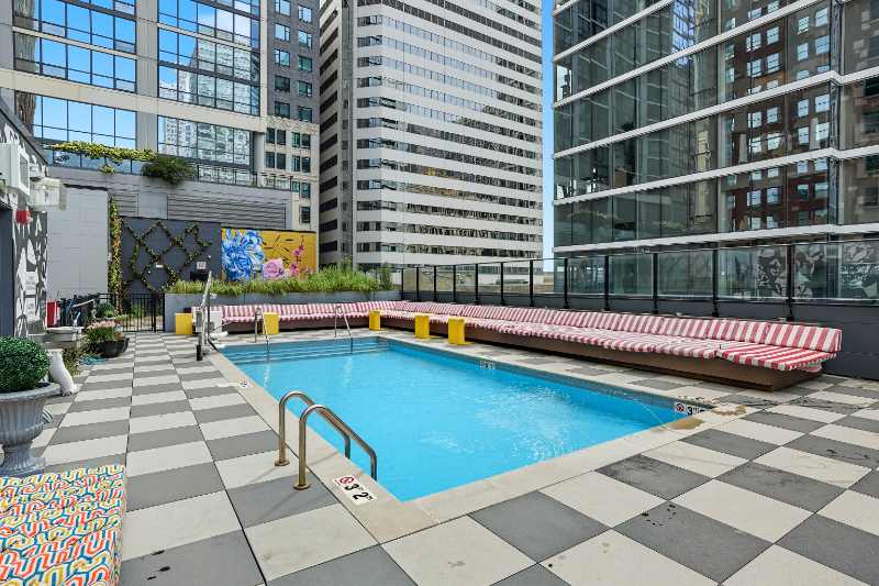 98 E Lake St - Photo 5 of 7