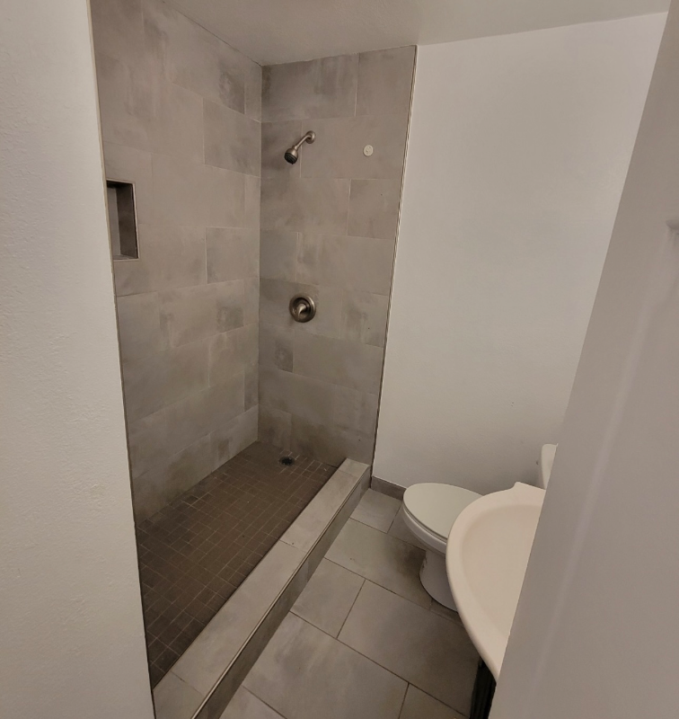 2864 Fordham St - Photo 4 of 8