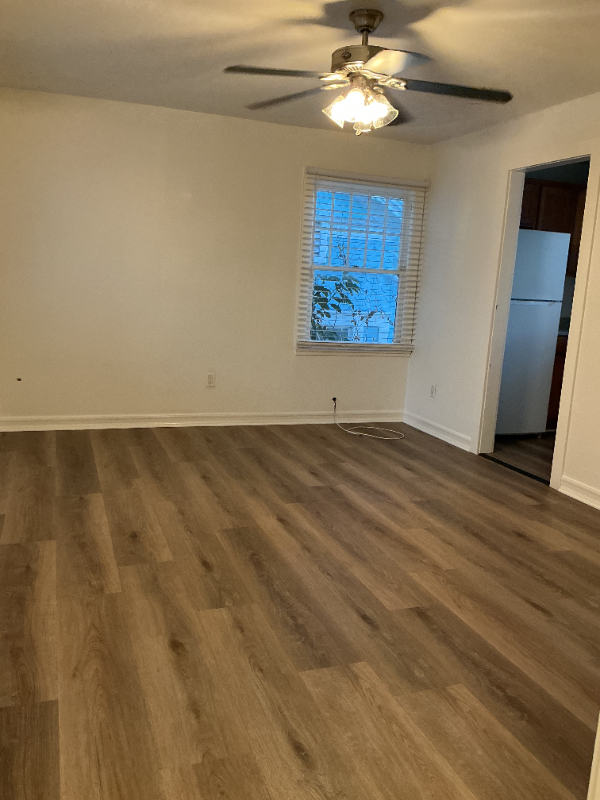 324 E Broadway #E - Photo 2 of 12