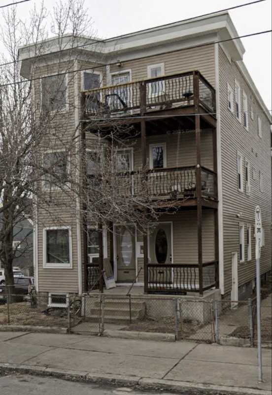 288 Boston Ave - Photo 2 of 10