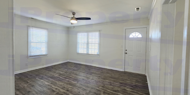 106 Smith St - Photo 3 of 15