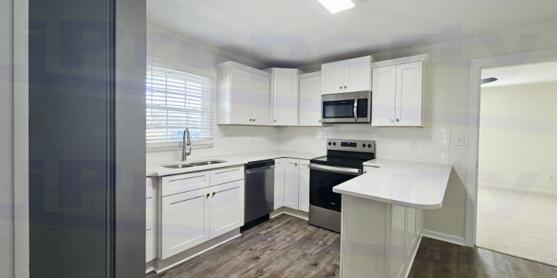 106 Smith St - Photo 5 of 15