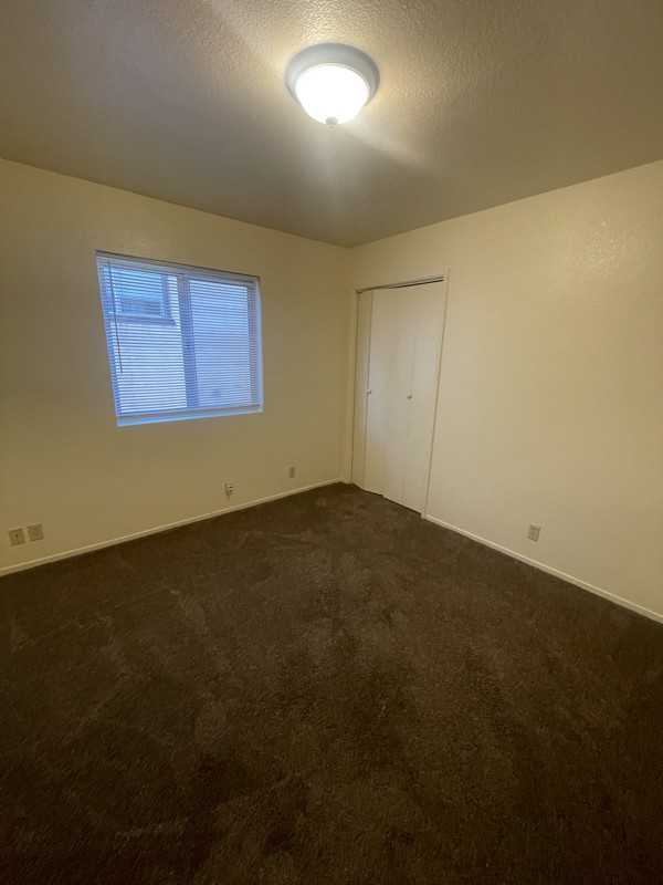 132 Frisbie St - Photo 3 of 8