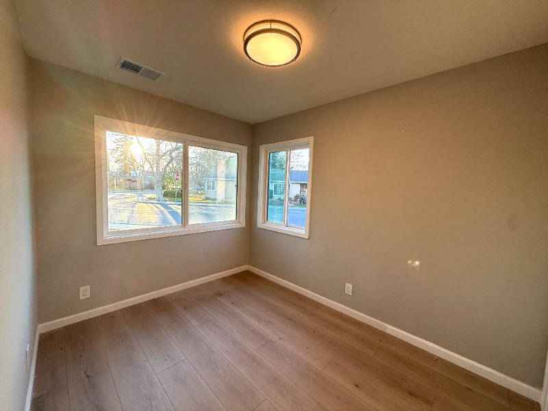 1301 Alpine Ave - Photo 6 of 13