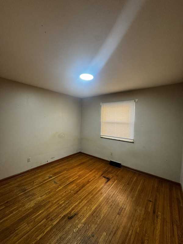 886 Brighton Ave #A - Photo 5 of 7