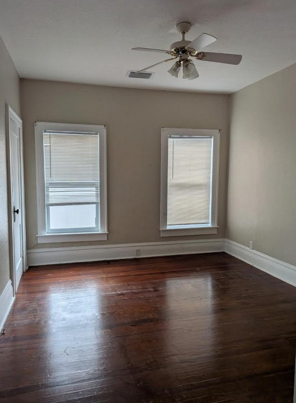 1008 Lake Ave - Photo 4 of 11