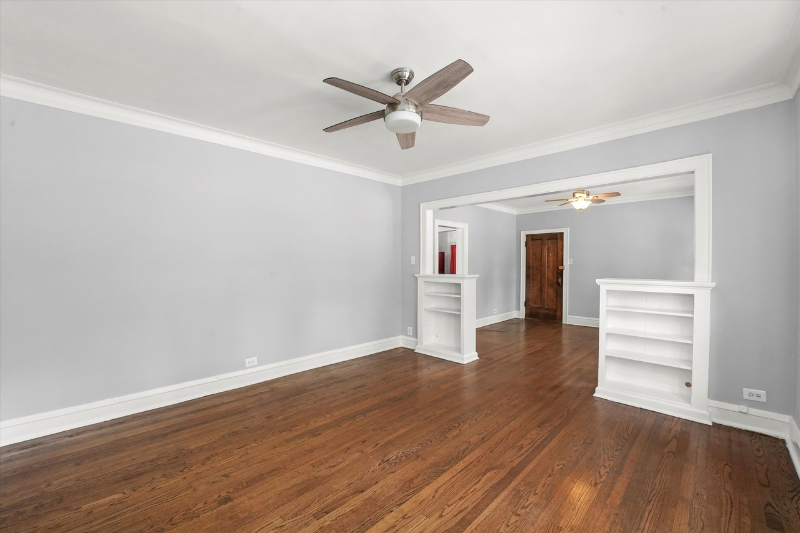 4241 N Laramie Ave #3 - Photo 3 of 7