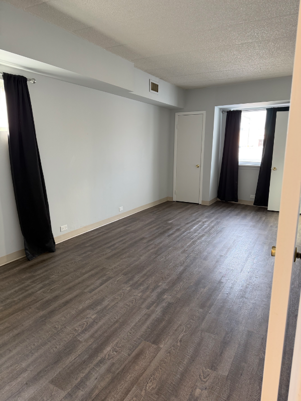 29W543 Batavia Rd #1 - Photo 7 of 7