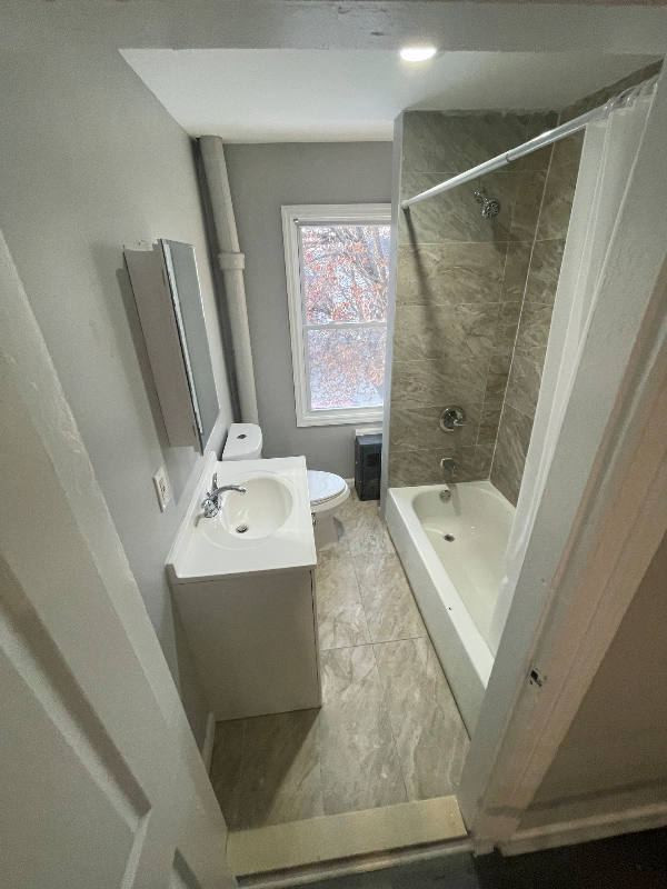 7 Grant St #2ndFL - Photo 4 of 11