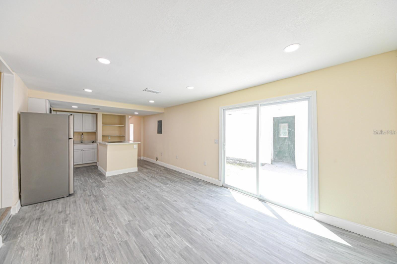 5620 1st St - Photo 6 of 19