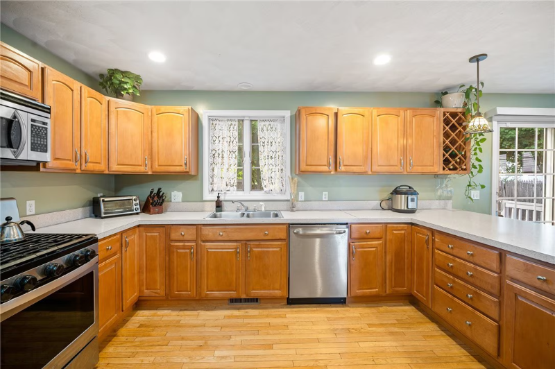 75 Hagan St - Photo 2 of 8