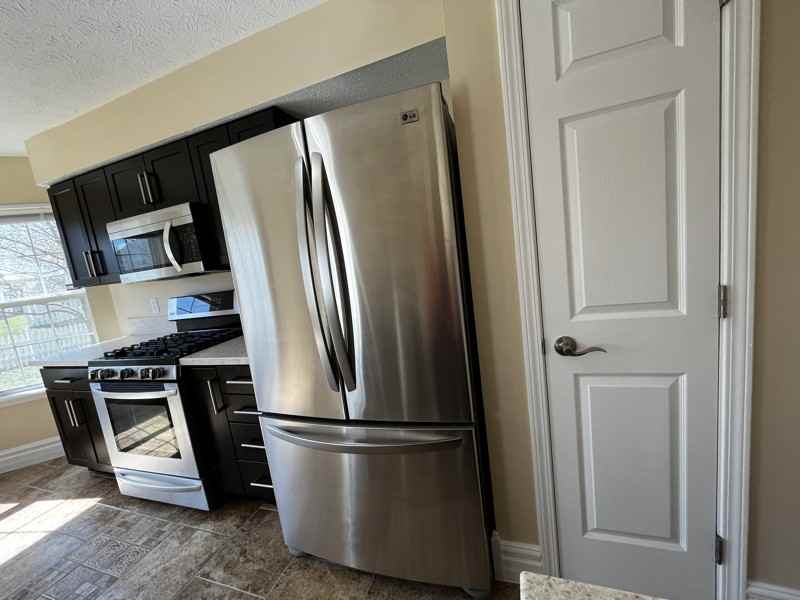 9240 Crossing Dr - Photo 6 of 18