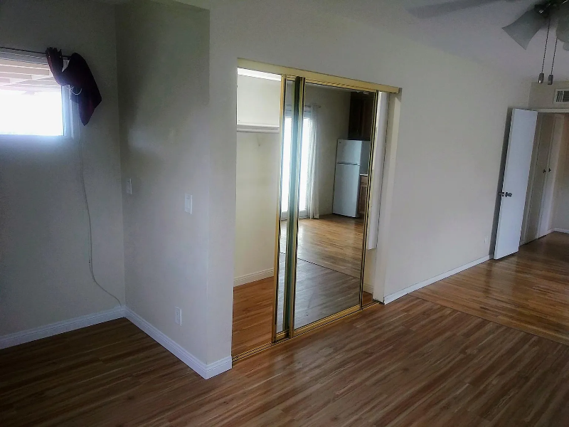 11501 Faye Ave - Photo 2 of 6