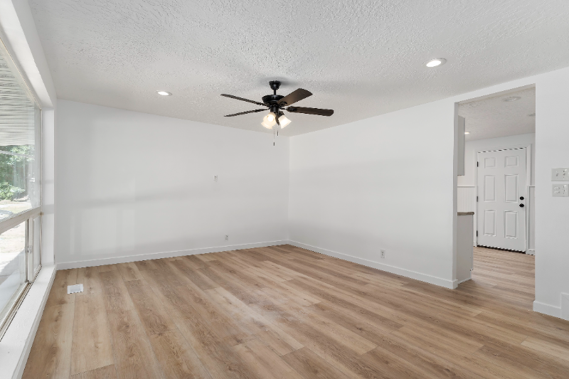 7 E Diamond St - Photo 4 of 36