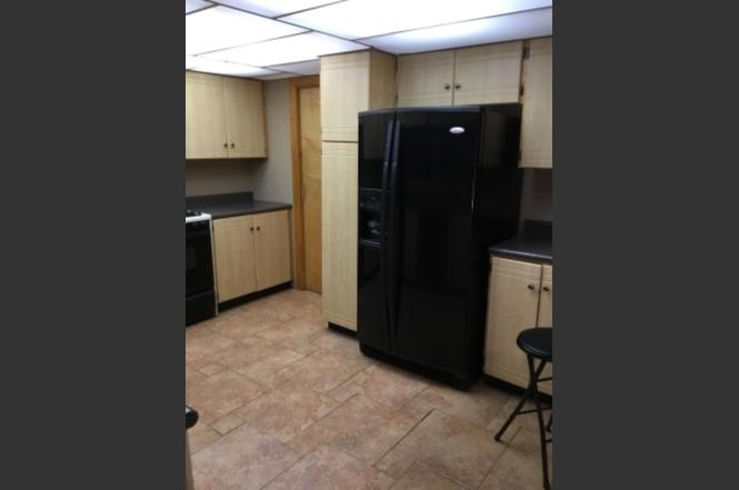 19410 Blythe St - Photo 6 of 8