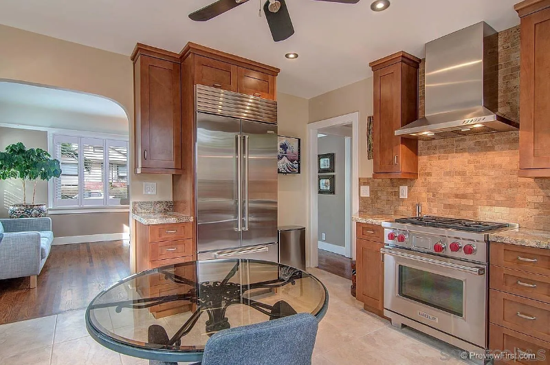 1505 Robinson Ave - Photo 7 of 8