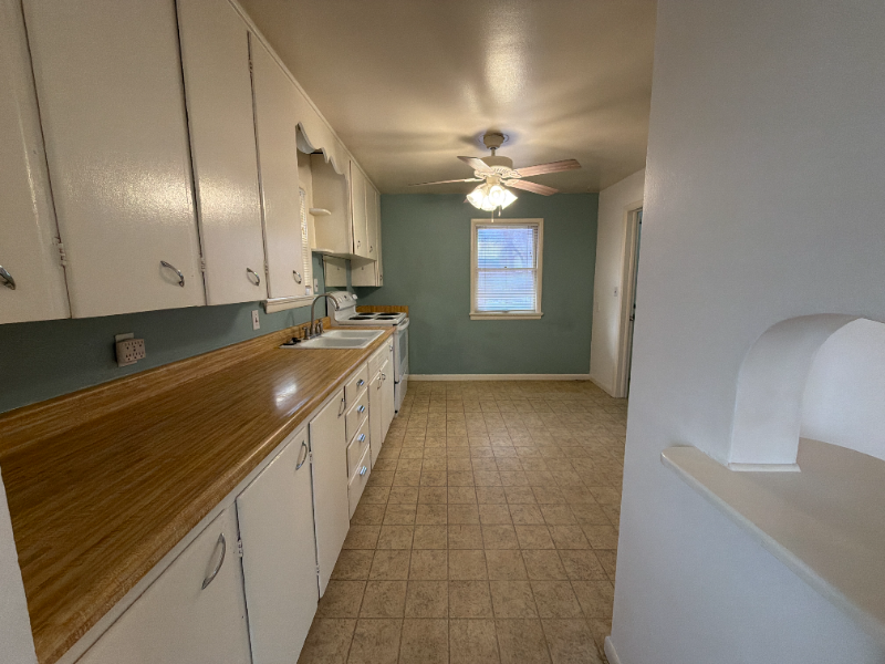 1811 Remington St - Photo 5 of 18