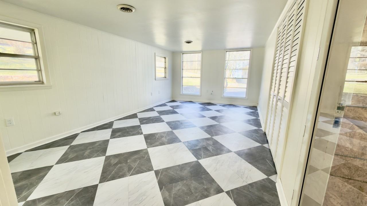 3413 Montlake Dr #NA - Photo 6 of 13