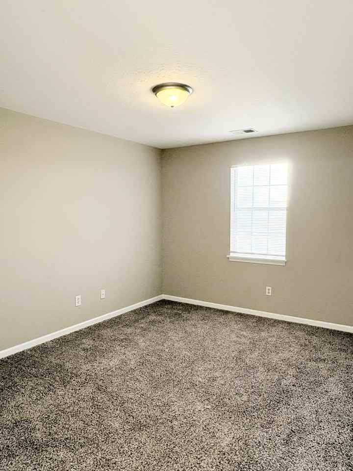 2055 Stonehenge Ave #C - Photo 5 of 12