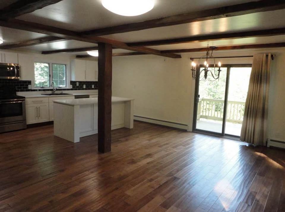 312 Washington St #1 - Photo 3 of 11